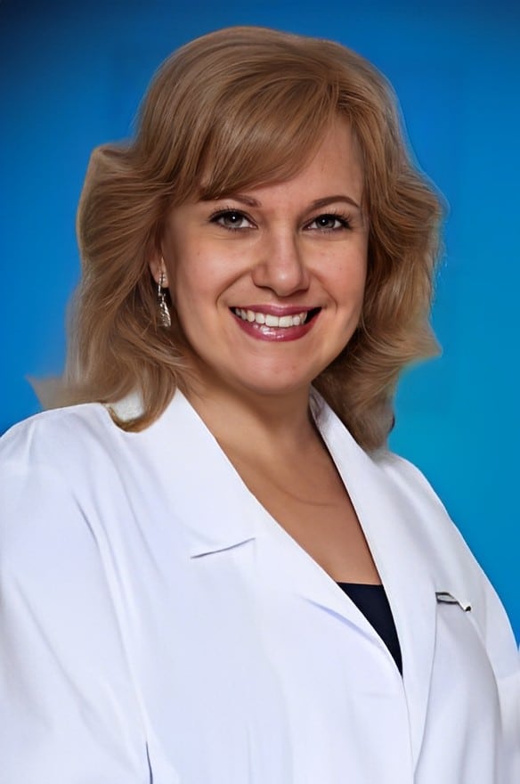 Headshot of Susana Mandel, ARNP